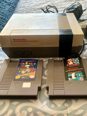 Nintendo NES Console with Gray Cartridges – Classic Game System